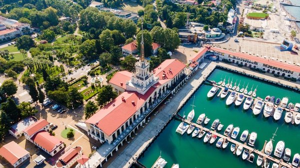 Comment la porte d'entrée peut contribuer à l'esthétique et au confort de votre maison