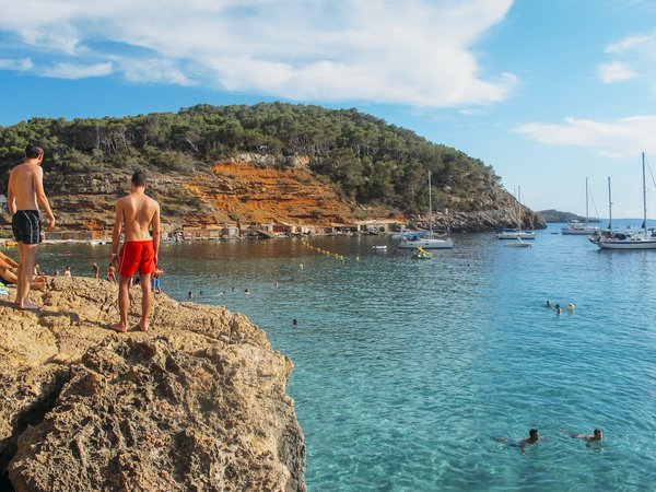 Quelles sont les destinations festives pour un EVG fun ?