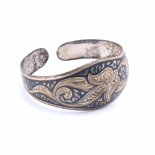 Comment bien choisir son bracelet viking?